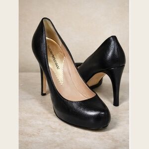 Timeless Italian elegance from Emporio Armani.hidden platform 🇮🇹
